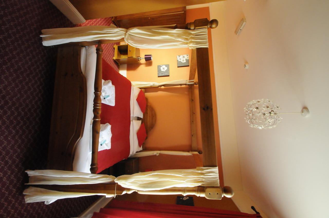 Royal Oak Hotel ฮอว์กเฮิสต์ ภายนอก รูปภาพ